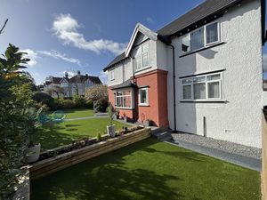 Photo 30- click for photo gallery